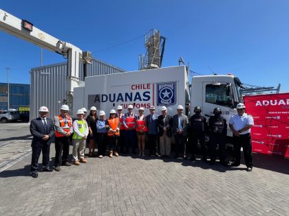 Aduana-suma-un-segundo-nuevo-camion-escaner-para-fiscalizar-carga-en-Puerto-de-San-Antonio-420x315.jpeg